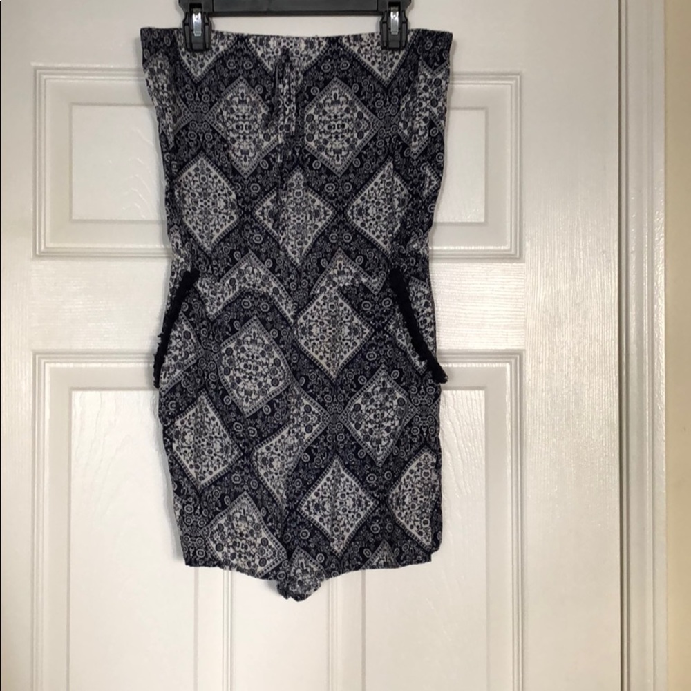 Navy blue & white shorts romper